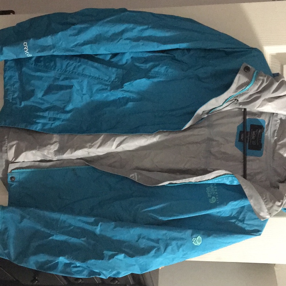 Mountain hardwear rain jacket